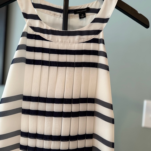 Ann Taylor  Halter Navy and White Striped lined  Maxi Dress size 10 - Picture 5 of 8